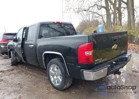 2011 Chevrolet Silverado 1500 Lt z USA, uszkodzony, nr VIN 3GCPCSE04BG211937